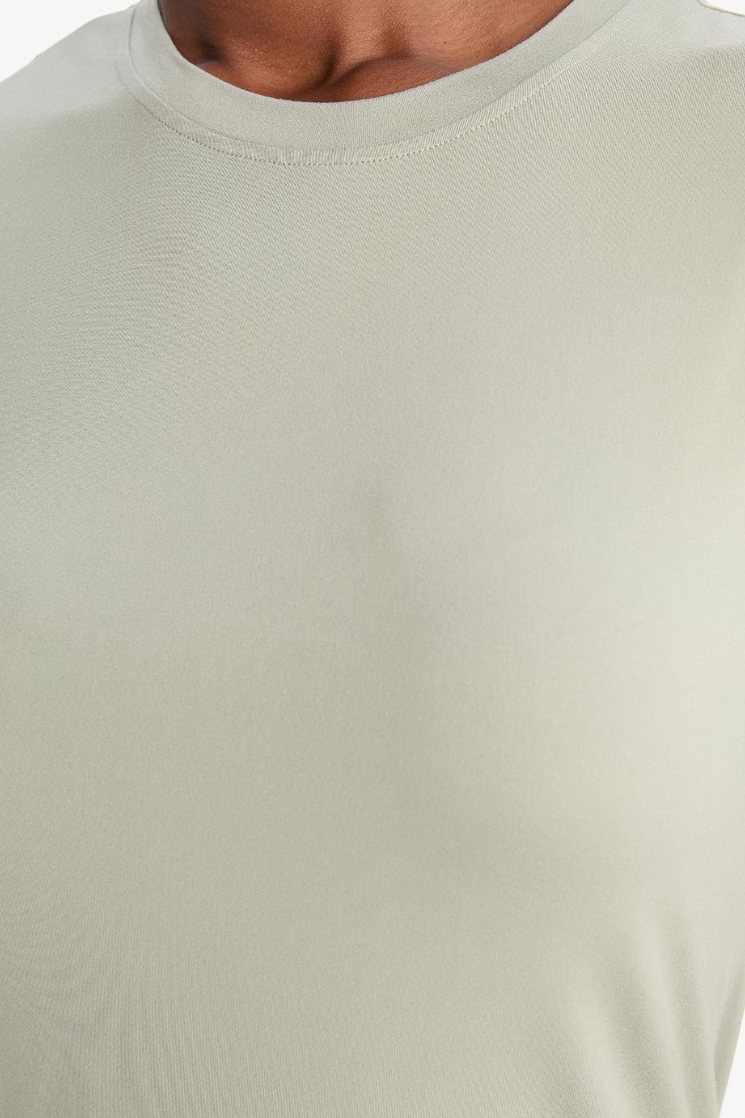 Kadın Açık Haki Standart Fit Bisiklet Yaka Sporcu Basic Düz Kısa Kollu Tişört