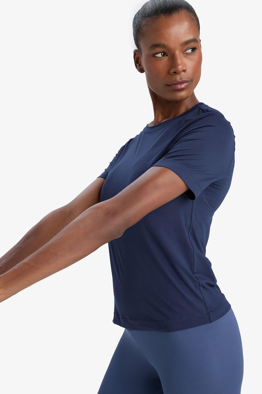 WOMAN NAVY DeFactoFit Standard Fit Crew Neck Basic Sports T-Shirt