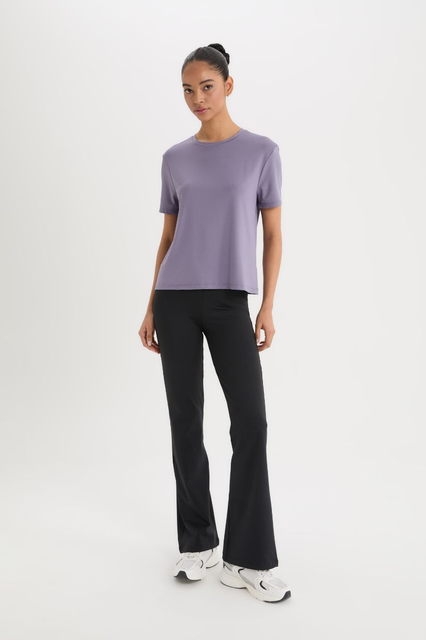 Kadın Açık Mor Standart Fit Bisiklet Yaka Sporcu Basic Düz Kısa Kollu Tişört