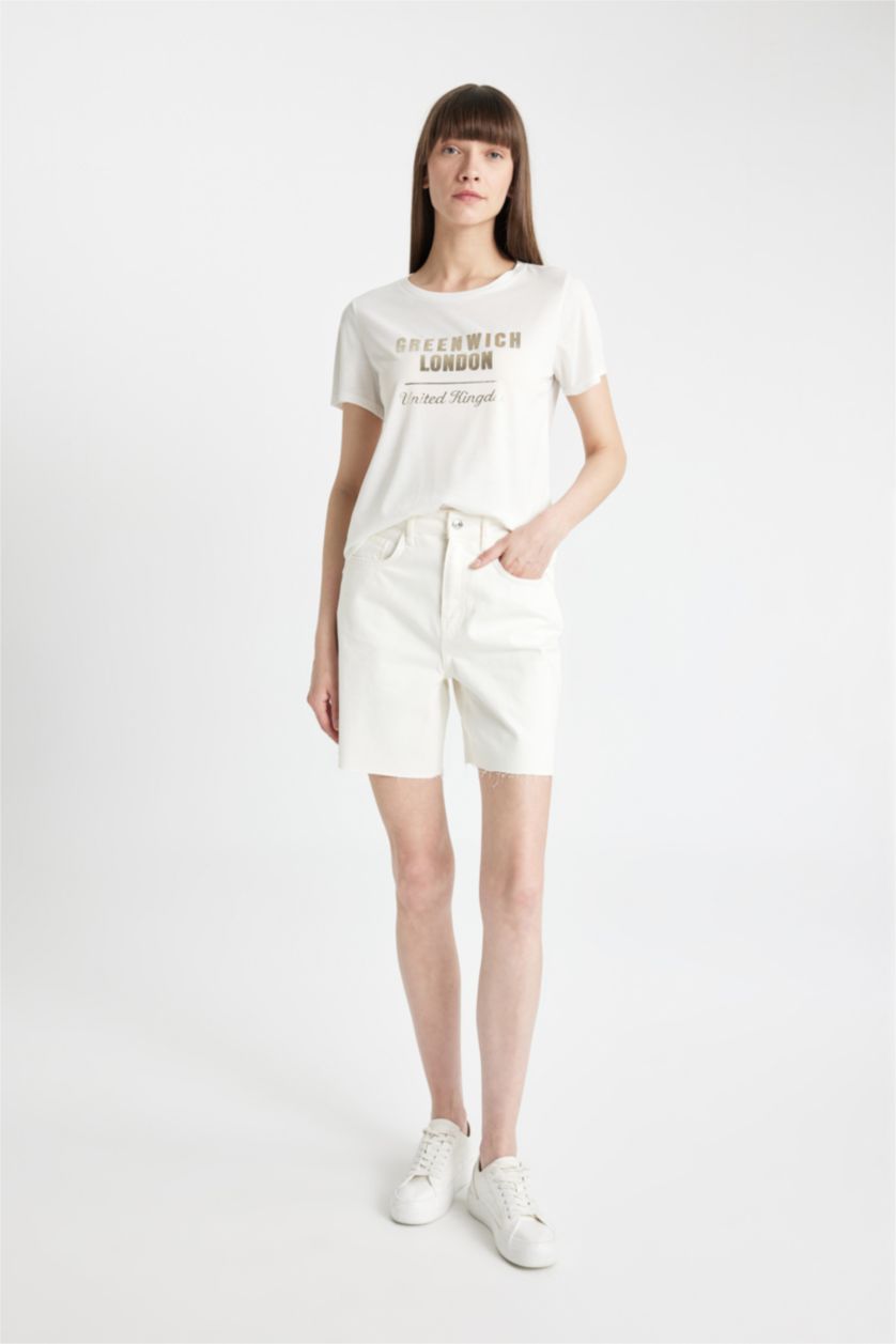 Woman Ecru Regular Fit Crew Neck Printed Short Sleeve T-Shirt