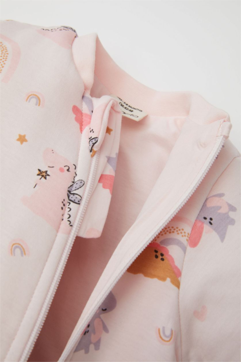 Kız Bebek Açık Pembe Kız Bebek Yenidoğan Pembe Fermuarlı 1,6 Tog Elyaf Dinazor Desenli Penye Uzun Kollu Uyku Tulumu