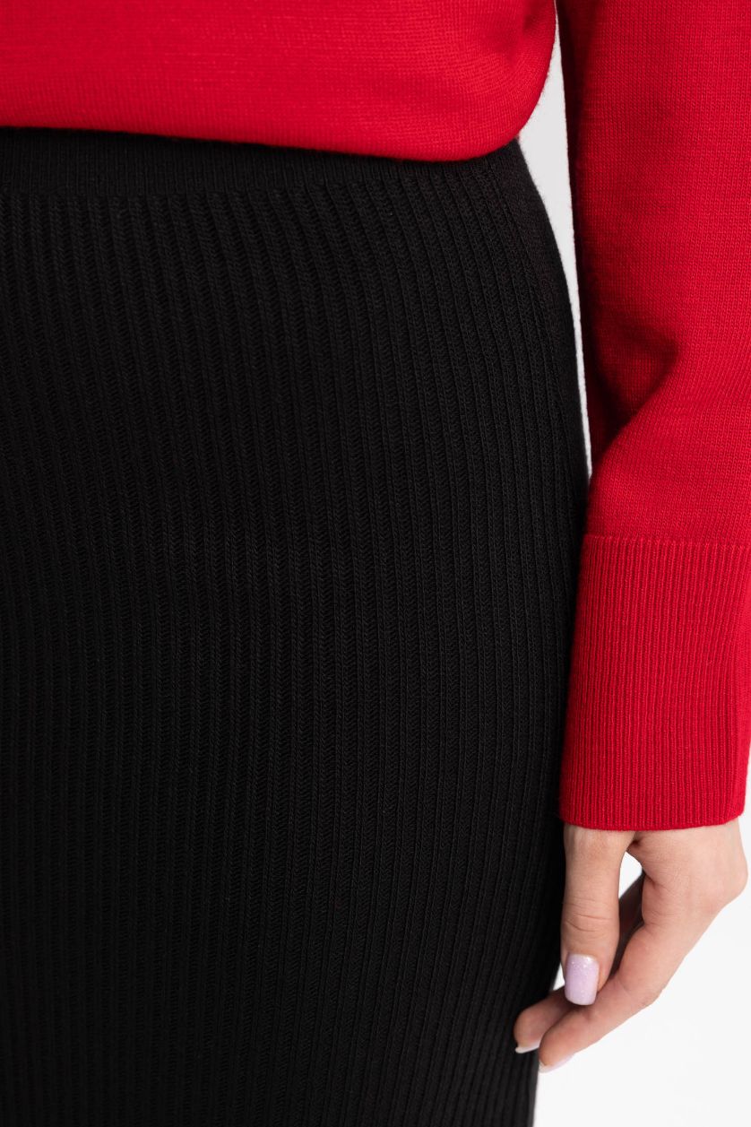 FEMME Noir Jupe longue en tricot à coupe régulière