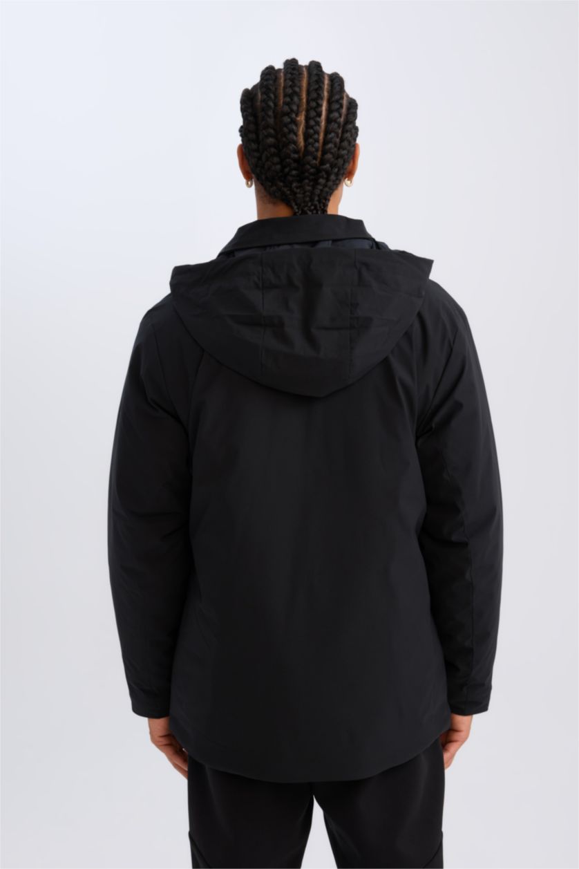 Erkek Siyah Su İtici Fermuarlı Mont