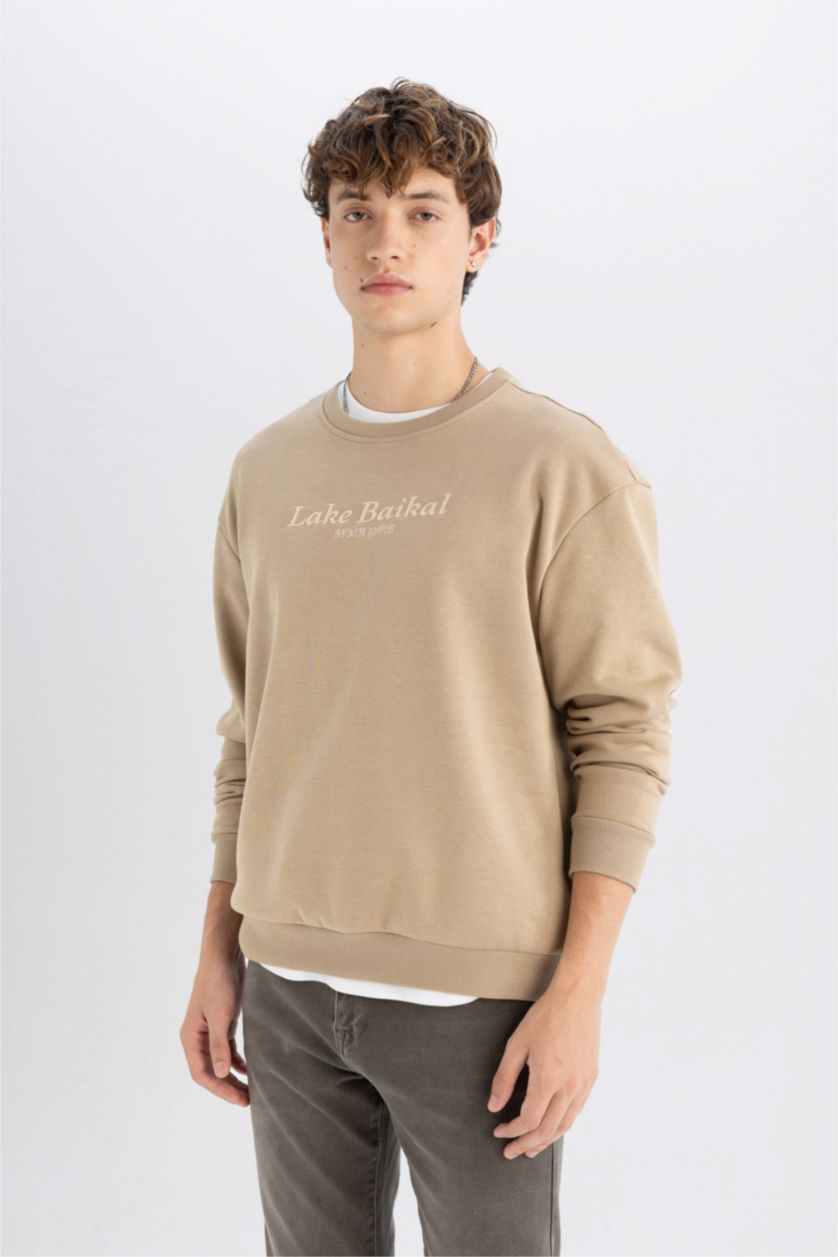 Erkek Bej Boxy Fıt Bisiklet Yaka Baskılı Sweatshirt