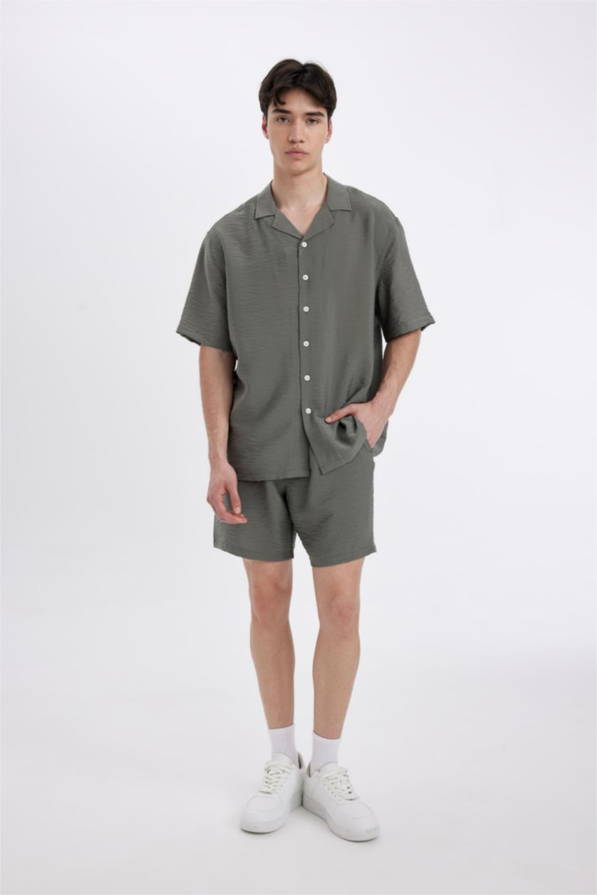 Man Khaki Relax Fit Aerobin Shorts