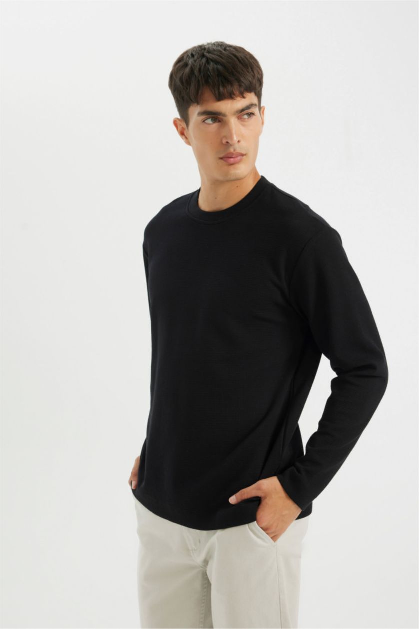 MAN Black Regular Fit Crew Neck Waffle T-Shirt