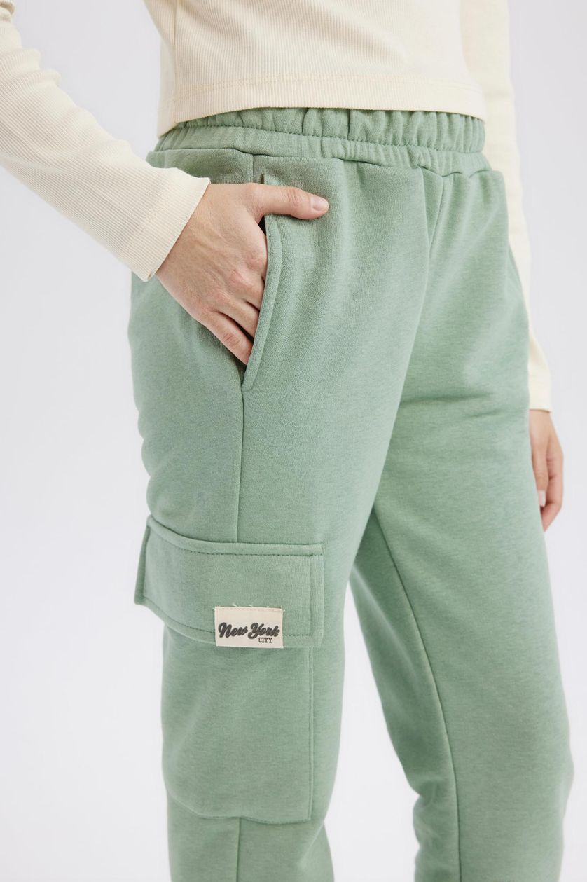 Girls & Teens Light Green Girl Elastic Waist Leg Cargo Jogger Sweatpants