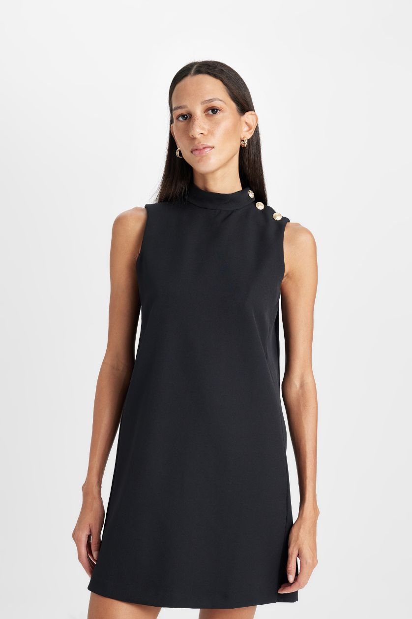 Kadın Siyah Yarım Balıkçı Yaka Basic Düz Düğmeli Kolsuz Mini Siyah Elbise