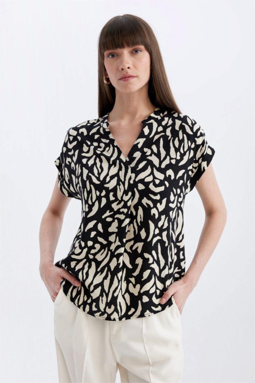 WOMAN Black Regular Fit Short Sleeve Blouse