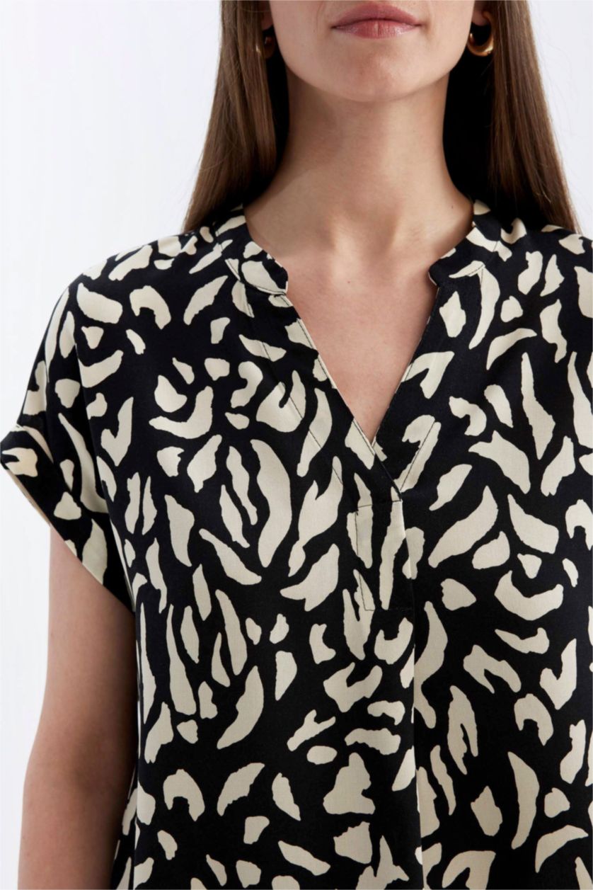 WOMAN Black Regular Fit Short Sleeve Blouse