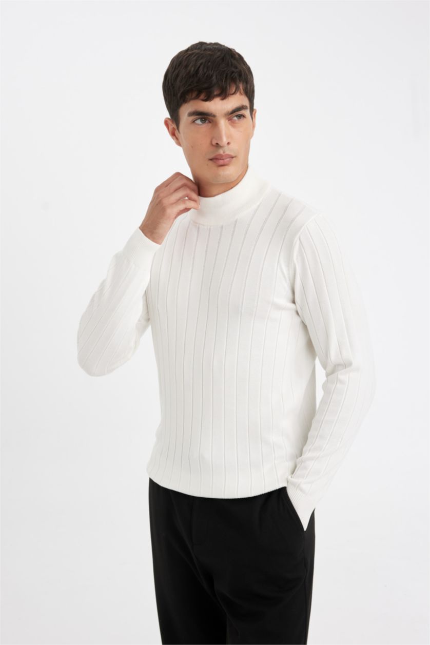 رجال بيج فاتح بلوفر تريكو قصة عادية بياقة عالية