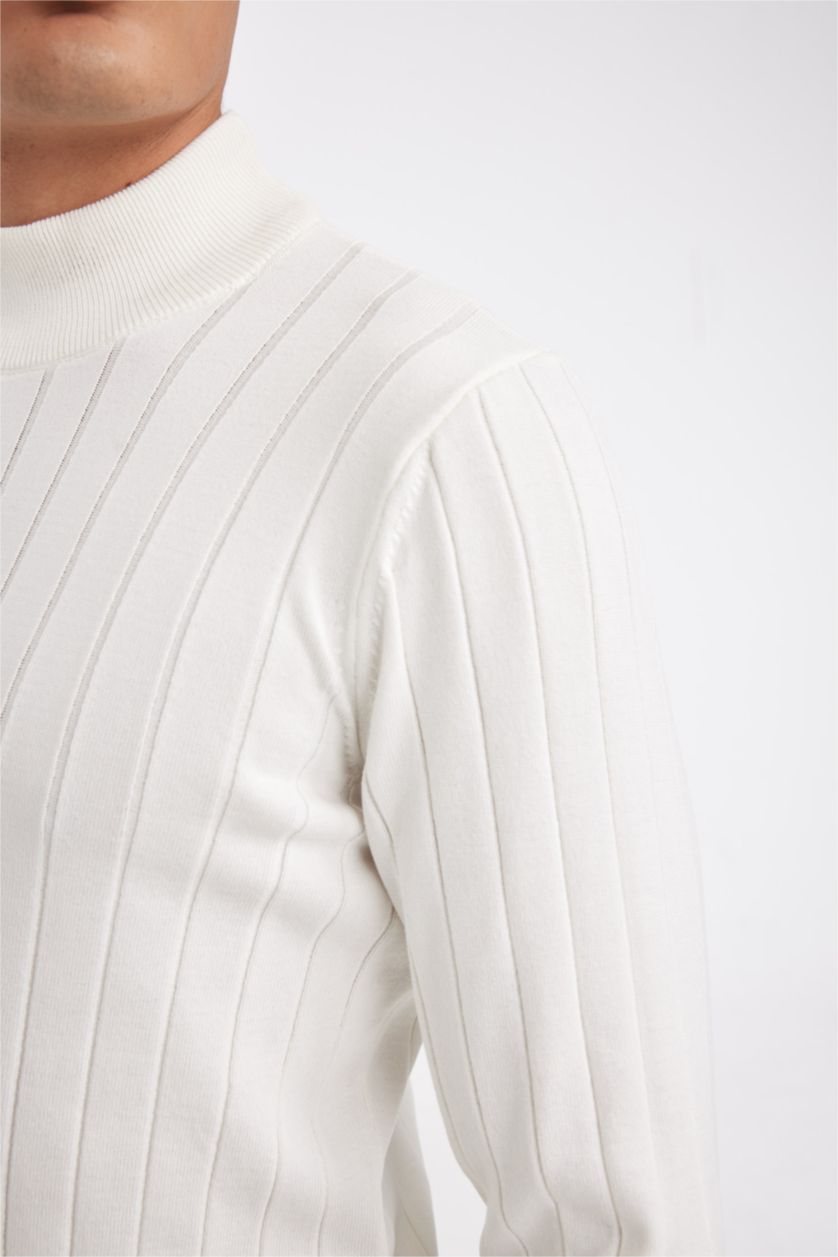 رجال بيج فاتح بلوفر تريكو قصة عادية بياقة عالية