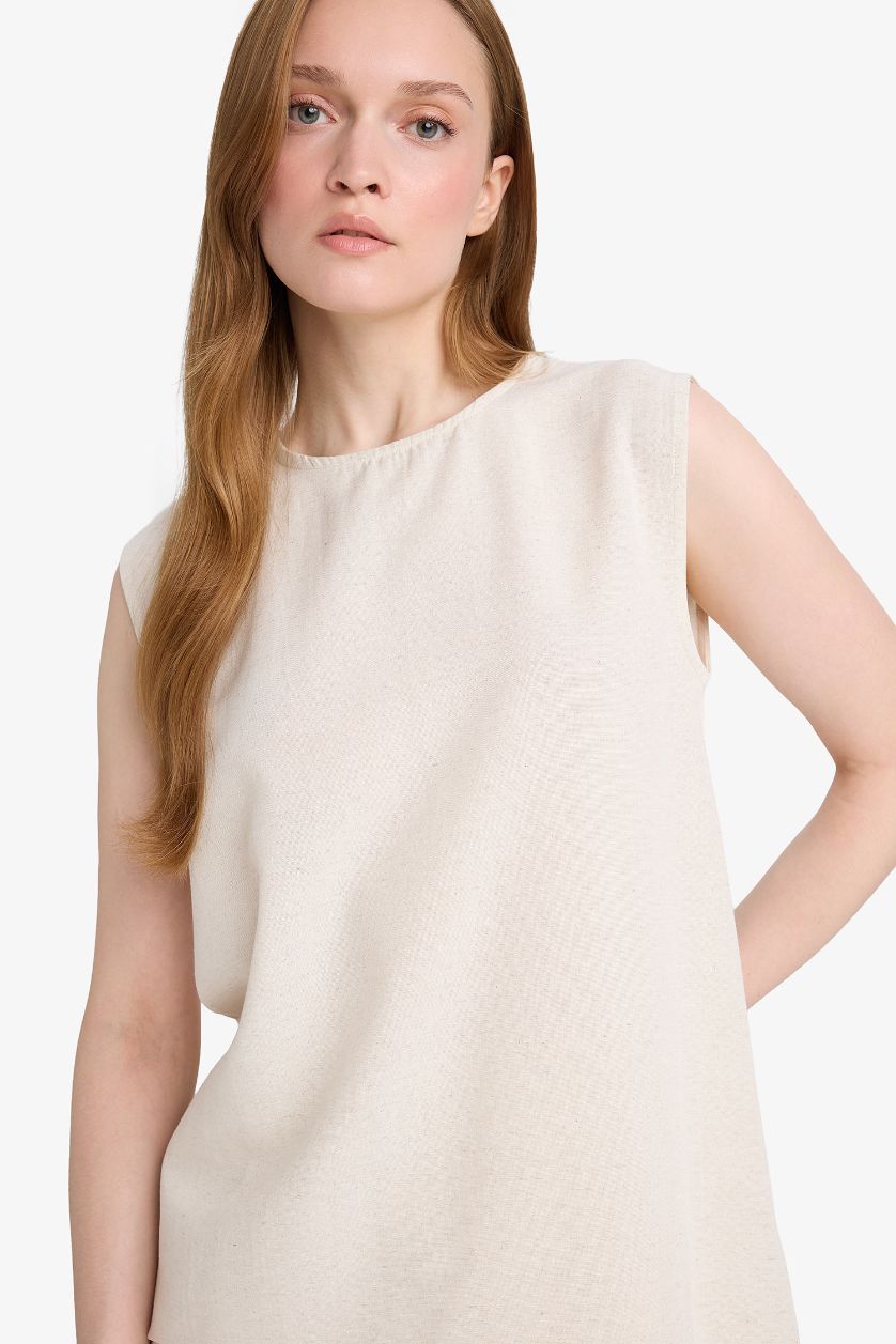 Woman Light Stone Regular Fit Crew Neck Basic Linen Blend Tunic