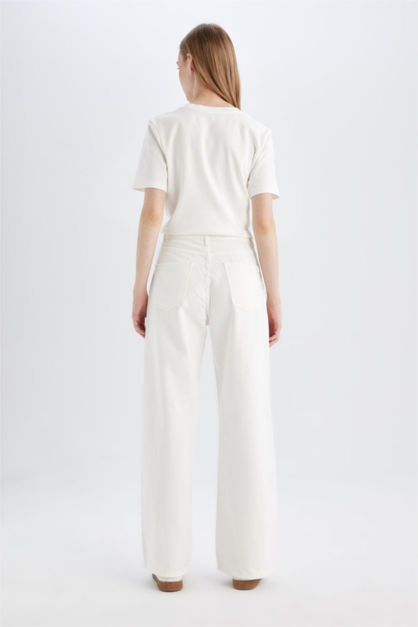 FEMME Écru Pantalon Jean Blanc Long à Coupe Large Taille Normale et Jambes Larges