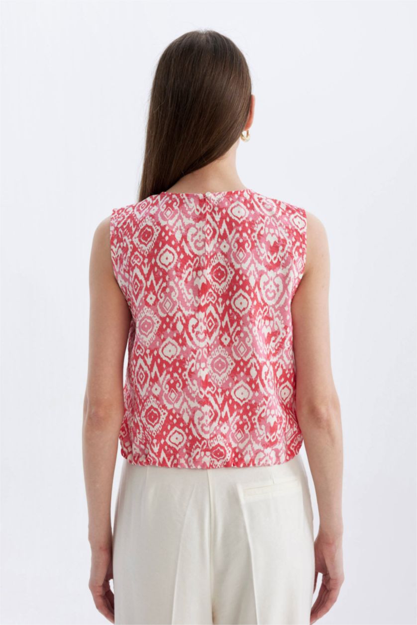 Kadın Pembe Fitted Desenli Yuvarlak Yaka Kolsuz Bluz