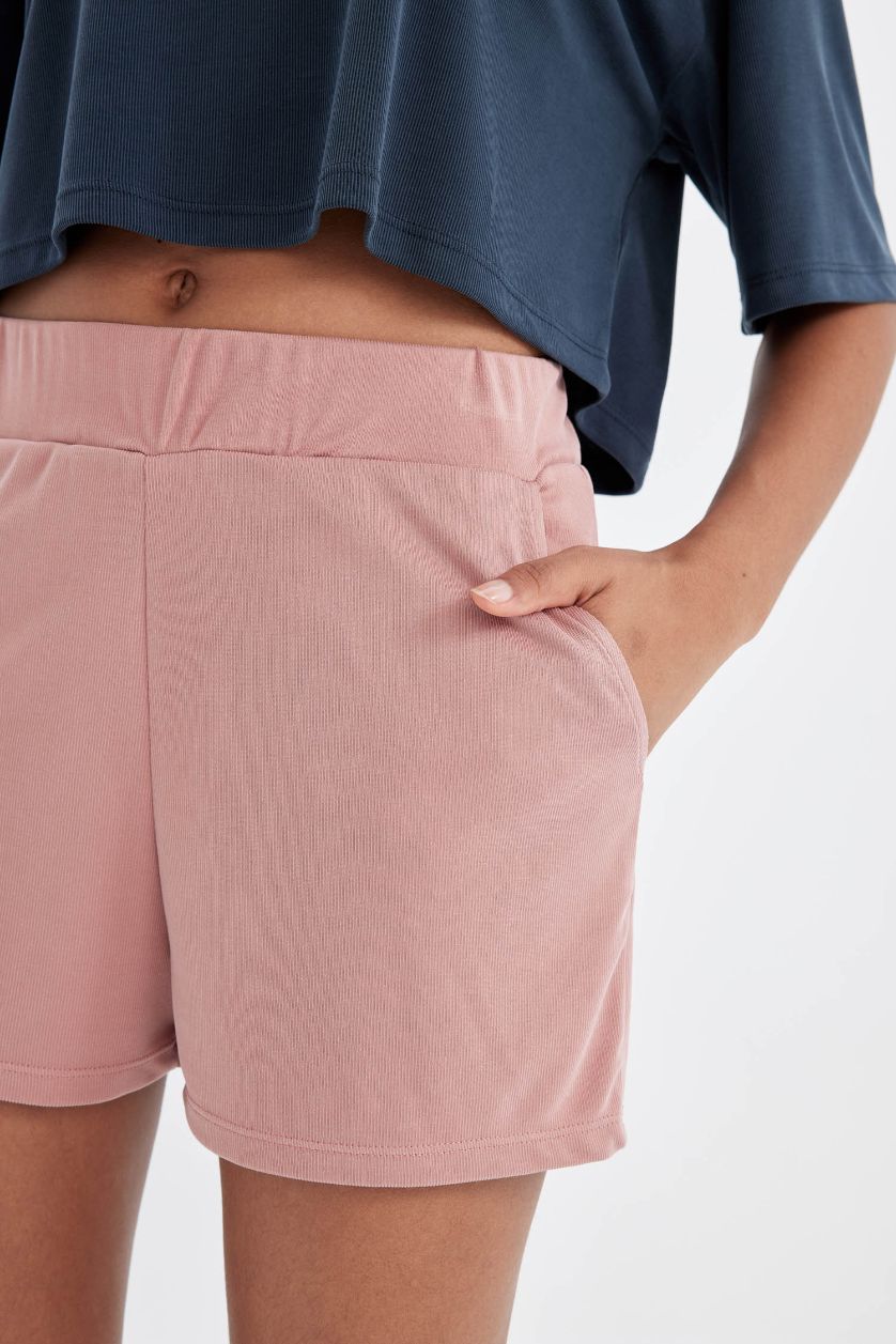 Kadın Gülkurusu Sporcu Kısa Paça Modal Şort