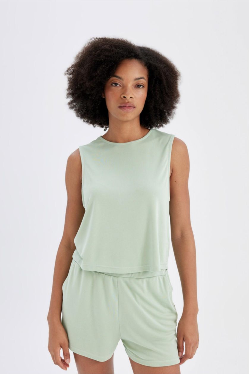 حريمي نعناع شورت رياضي قصير أخضر من DeFactoFit