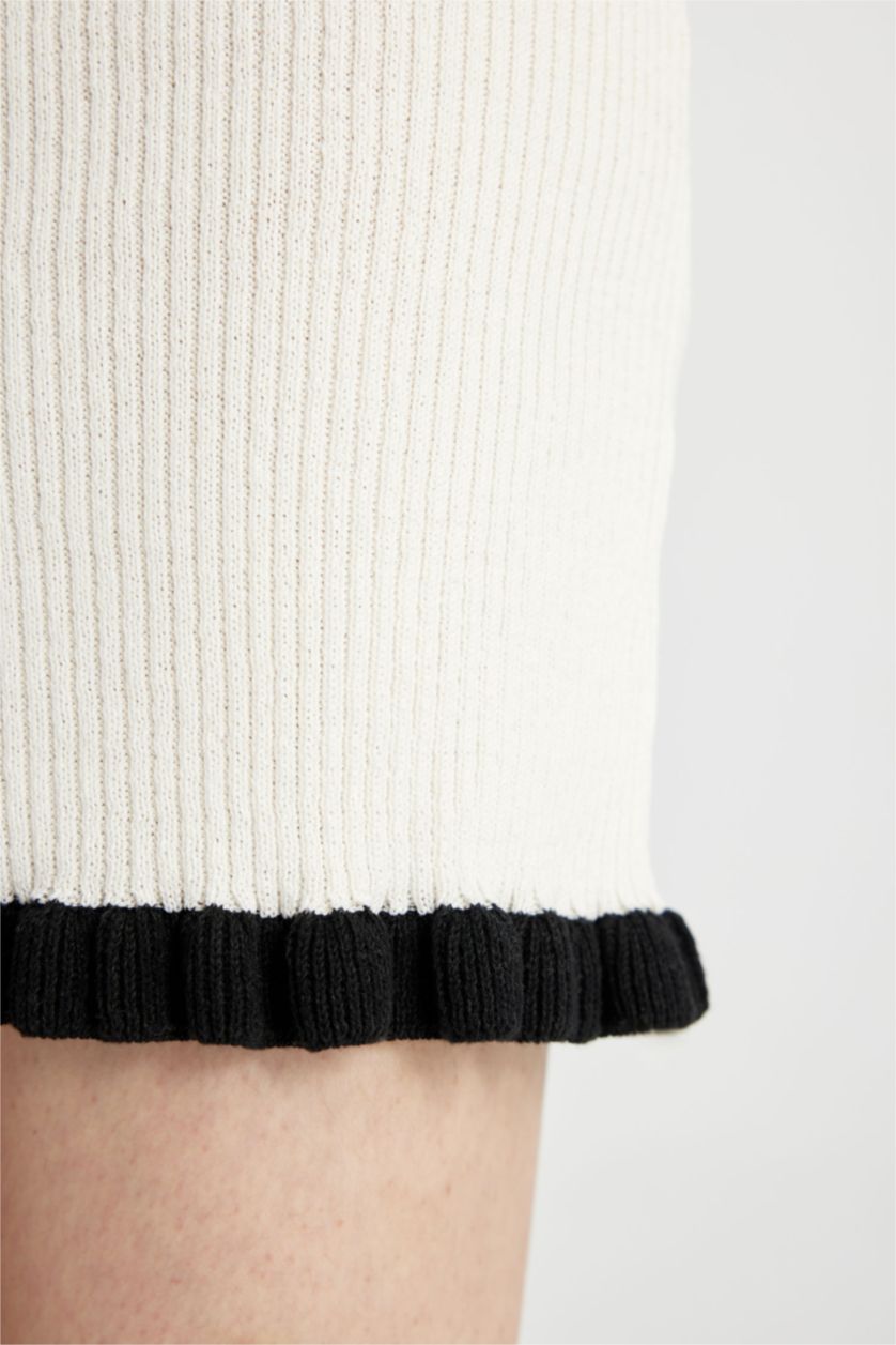 Kadın Ekru Fitted Kare Yaka Kolsuz Mini Triko Elbise