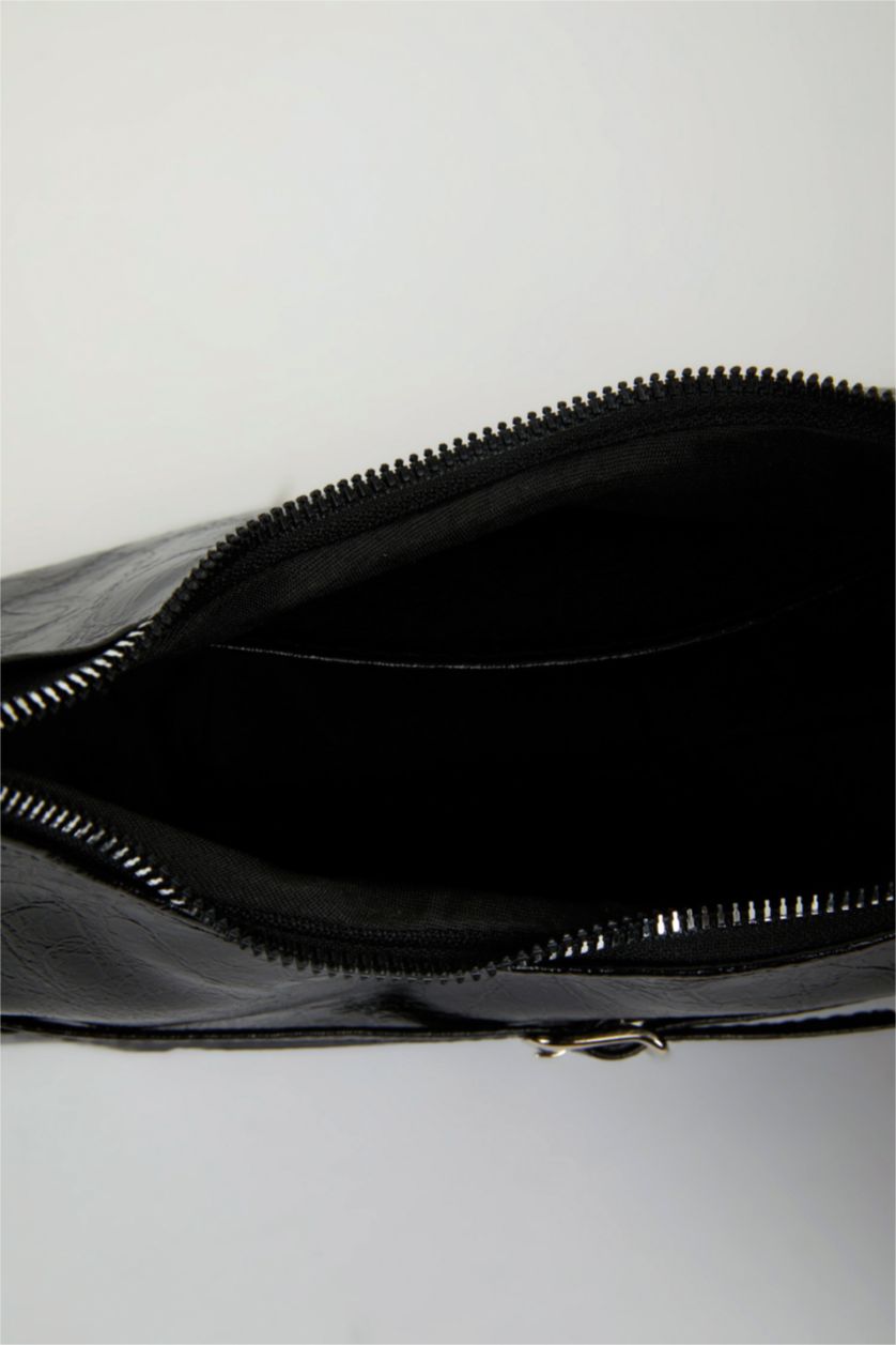 Woman Black Faux Leather Shoulder bag