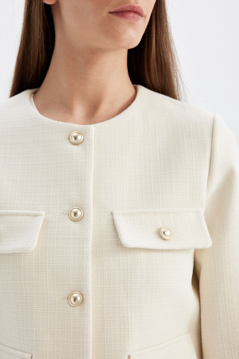 WOMAN Ecru Crop Flanel Blazer