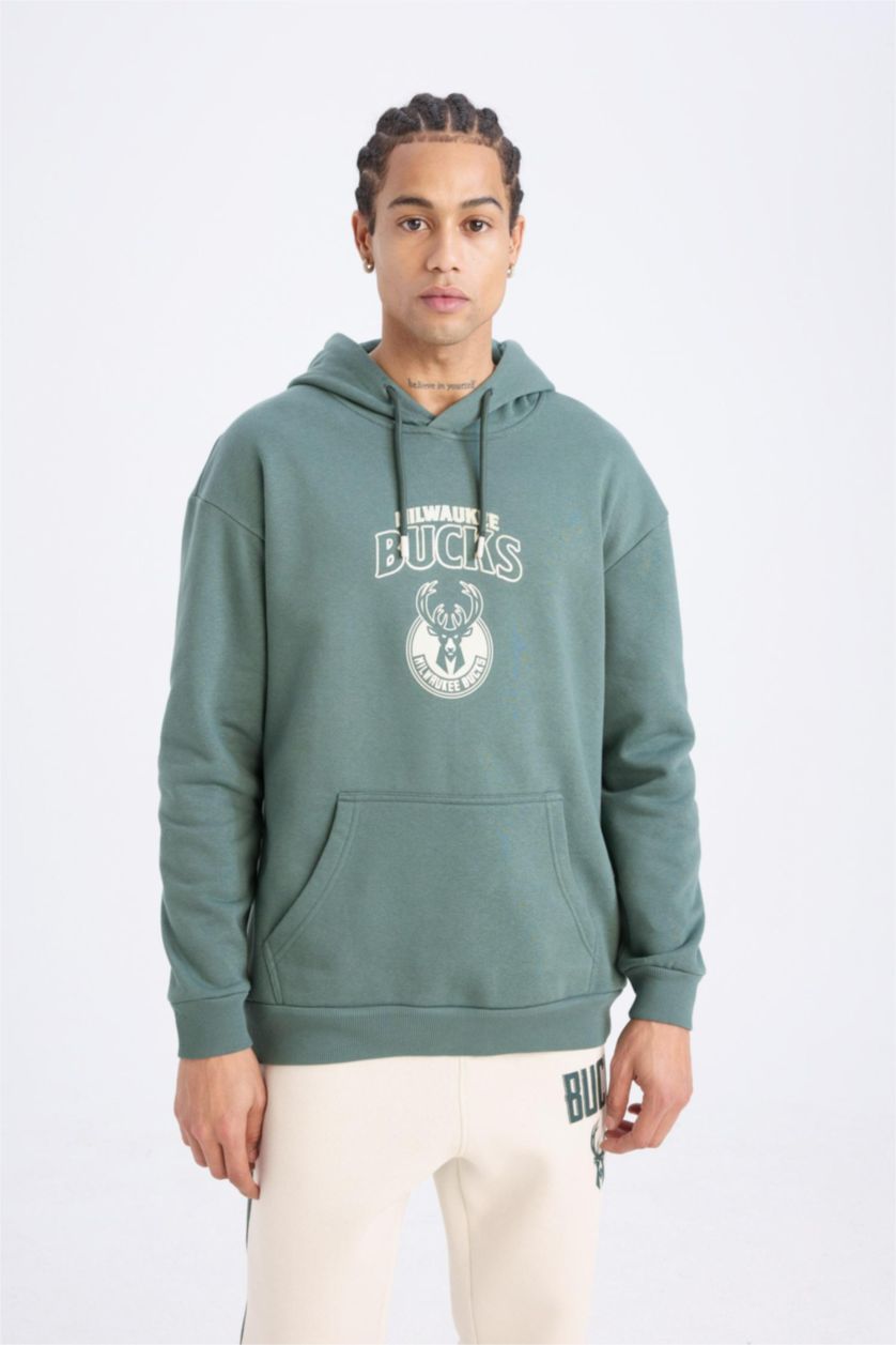 Erkek Koyu Yeşil NBA Milwaukee Bucks Boxy Fit Kapüşonlu Sırt Baskılı Kanguru Cepli Kalın Sweatshirt