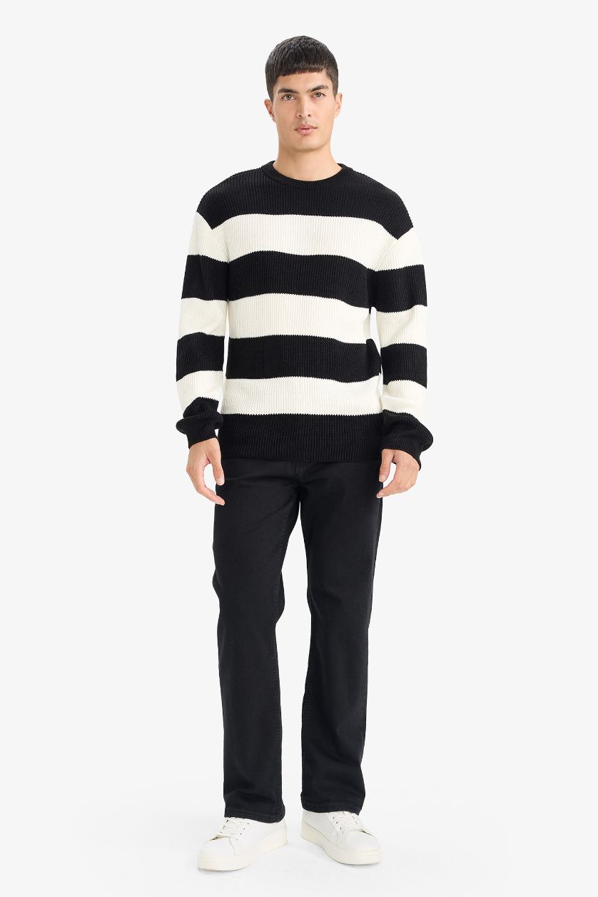 رجال أسود بلوفر تريكو قصة مريحة بياقة مستديرة