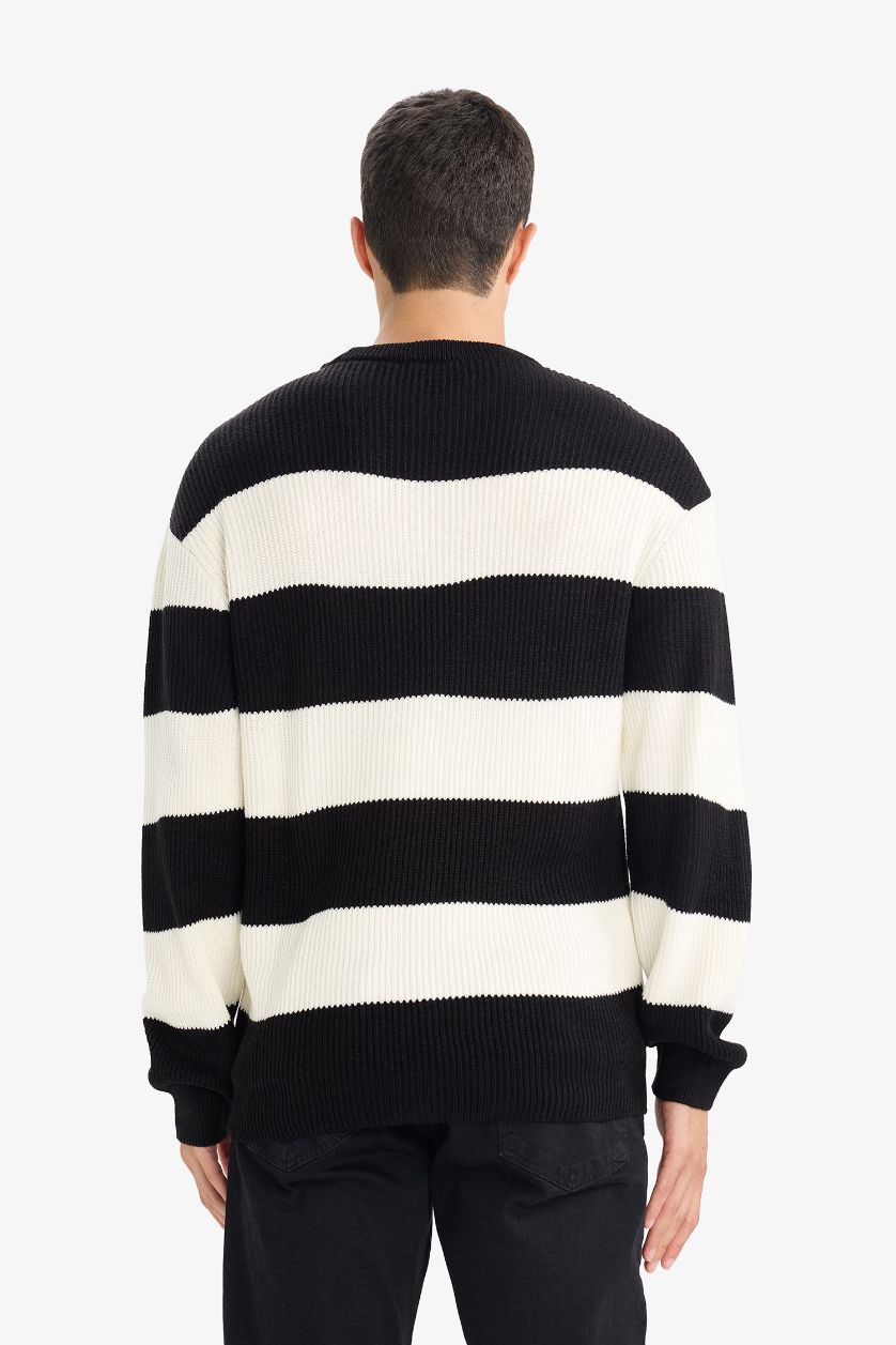 رجال أسود بلوفر تريكو قصة مريحة بياقة مستديرة