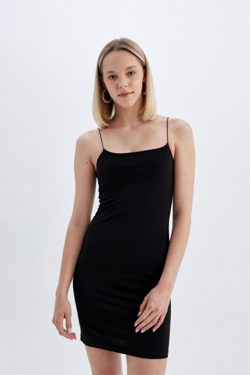 Kadın Siyah Bodycon Kare Yaka Siyah Askılı Mini Elbise