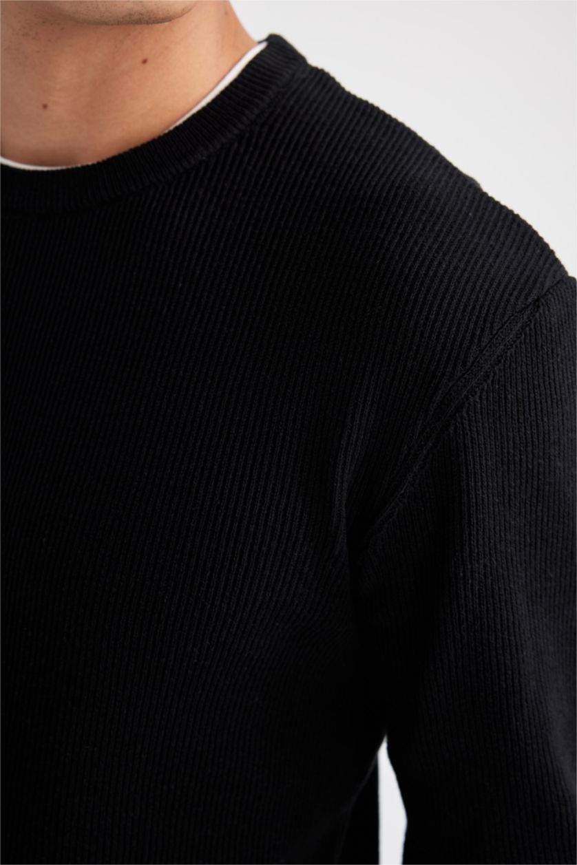 Erkek Siyah Relax Fit Bisiklet Yaka Yaka İçi Penye Detaylı Pamuklu Triko Kazak