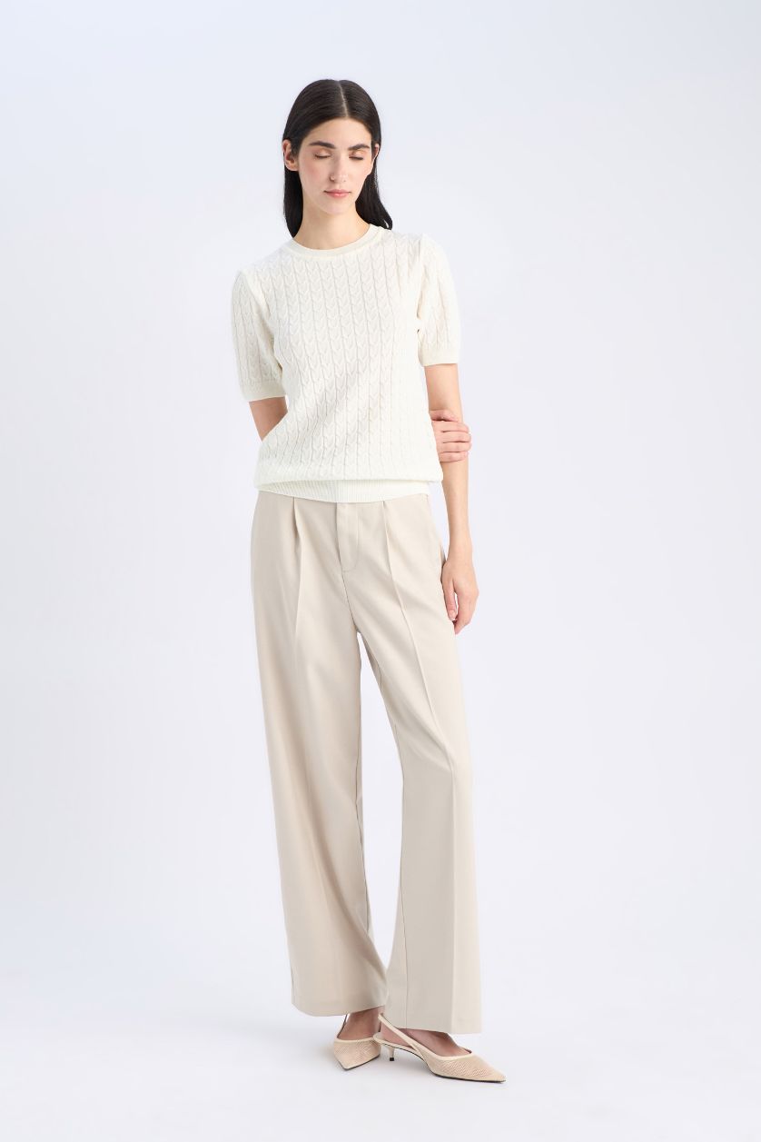 Kadın Beyaz Regular Fit Bisiklet Yaka Basic Düz Triko Kısa Kollu Kazak