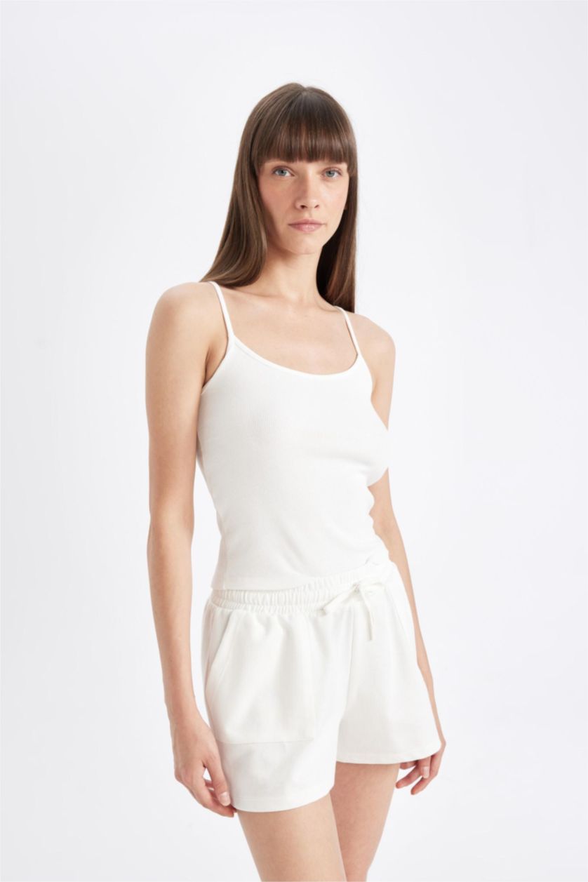 نساء بيج فاتح Regular Fit Shorts
