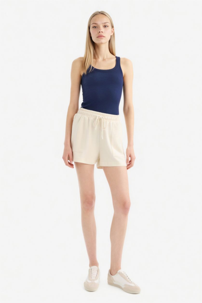 FEMME Écru Short coupe régulière