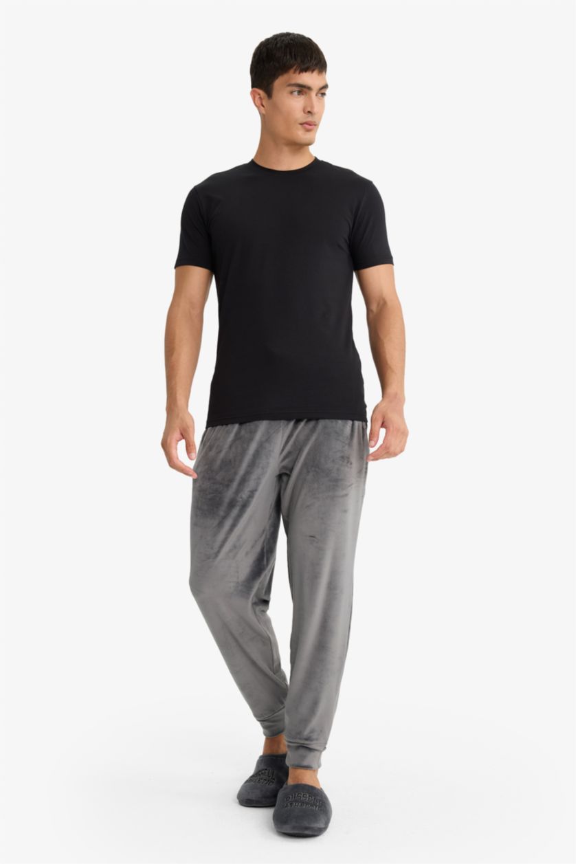 Man Black Slim Fit Short Sleeve Knitted Tops