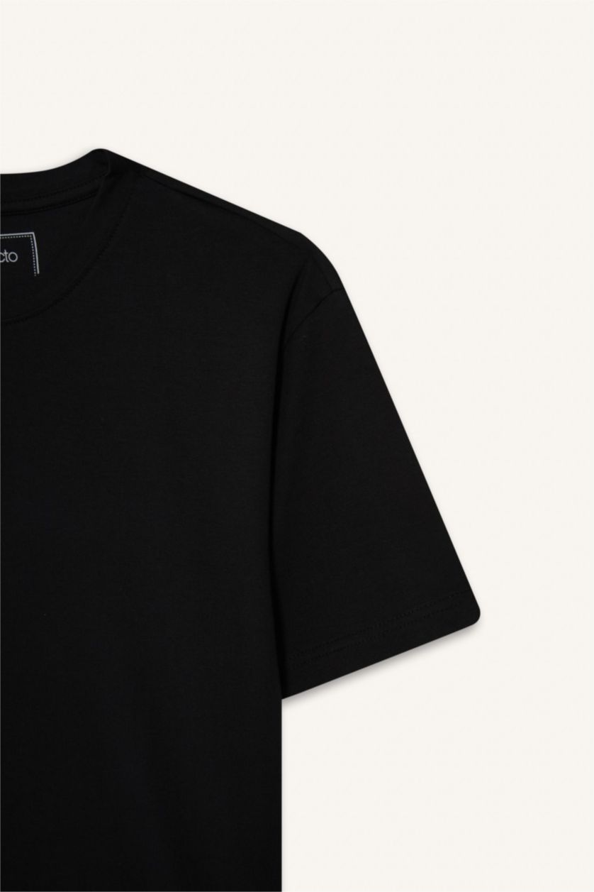 Man Black Slim Fit Short Sleeve Knitted Tops