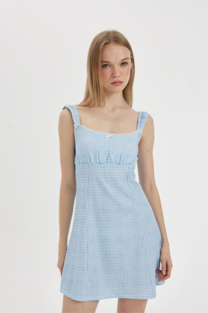 نساء أزرق فستان قصير منسوج بياخة V بحمالات