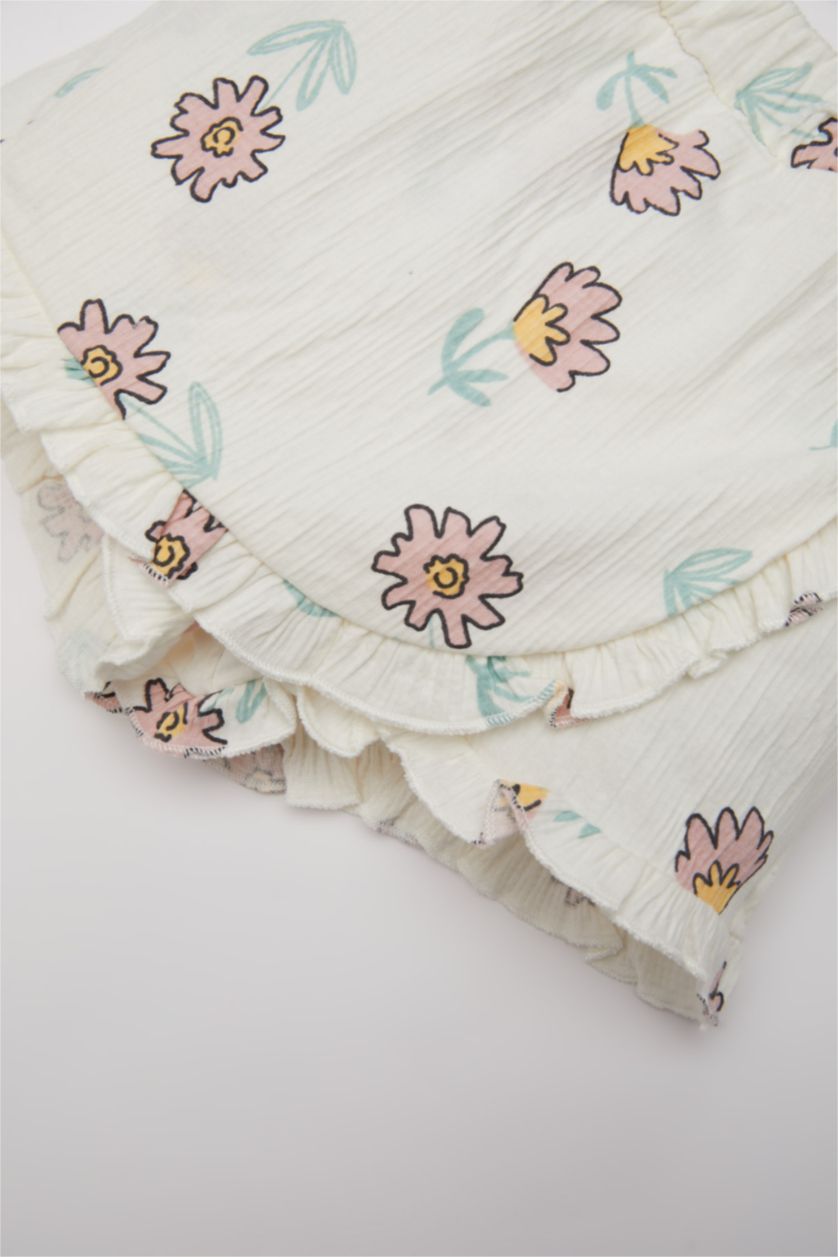 Kız Bebek Ekru Kız Bebek Çiçekli Şort Etek