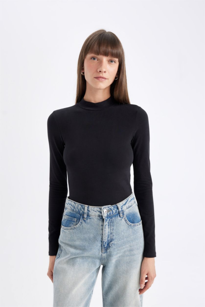 Kadın Siyah Slım Fıt Uzun Kollu Tişört