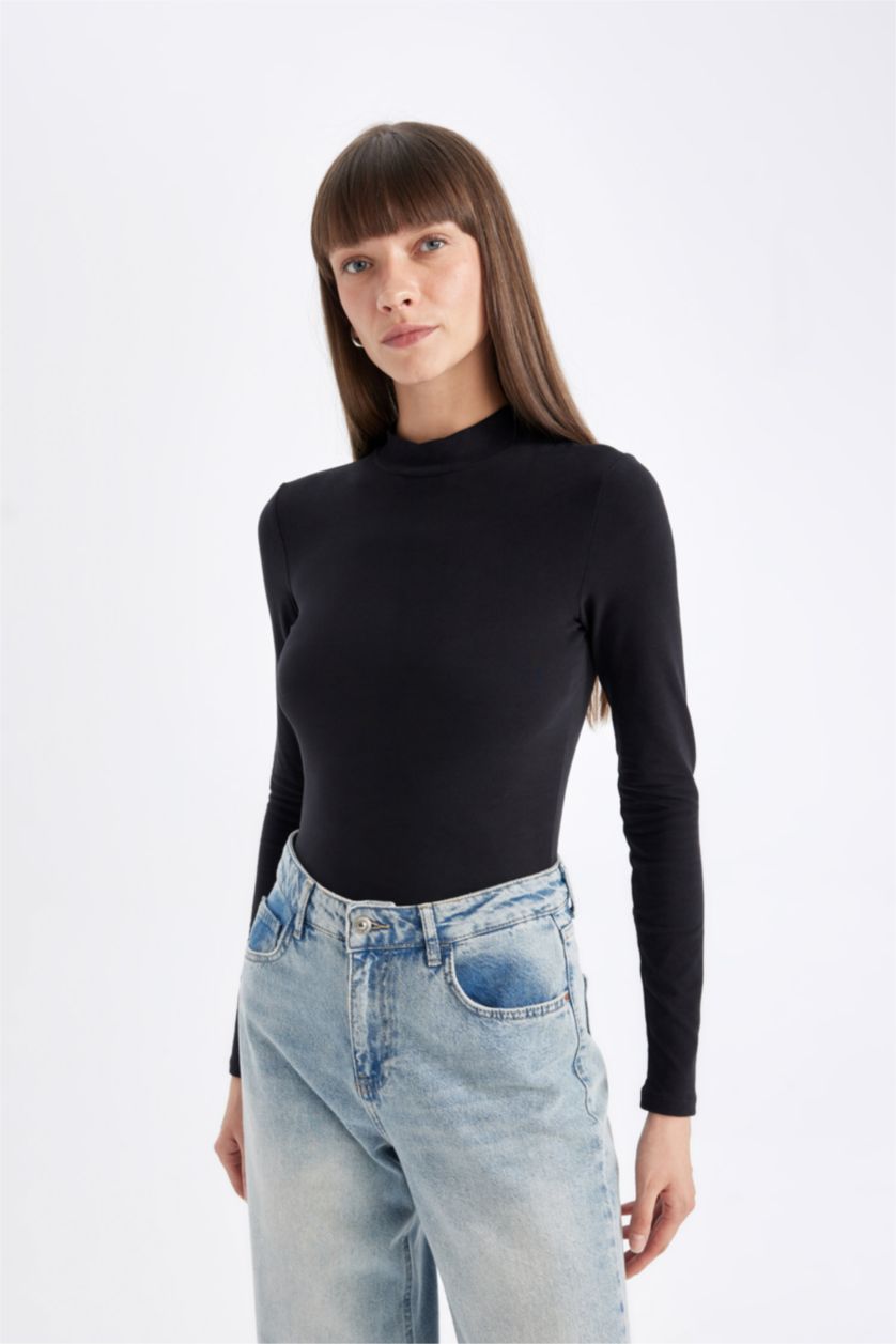 Kadın Siyah Slım Fıt Uzun Kollu Tişört