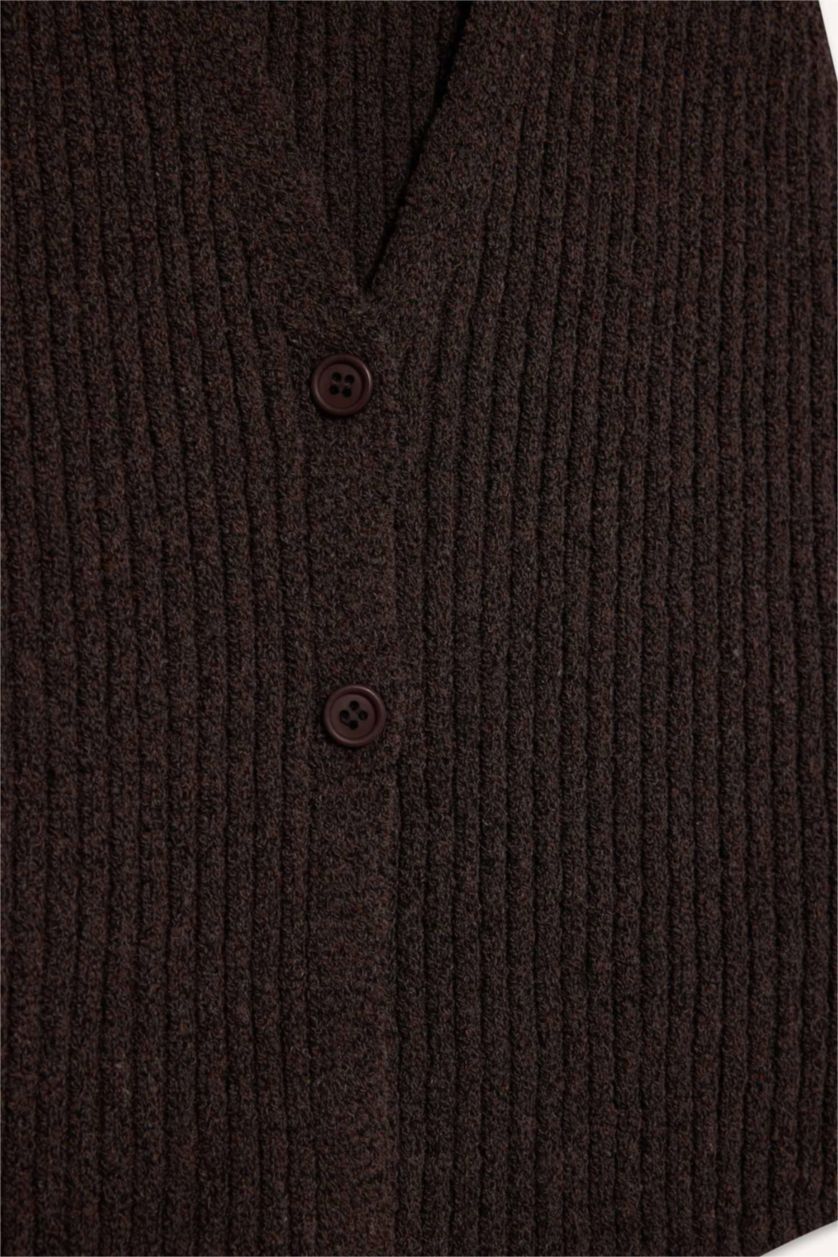 Kadın Kahve Slim Fit Dar Kesim Düğmeli Triko Yelek