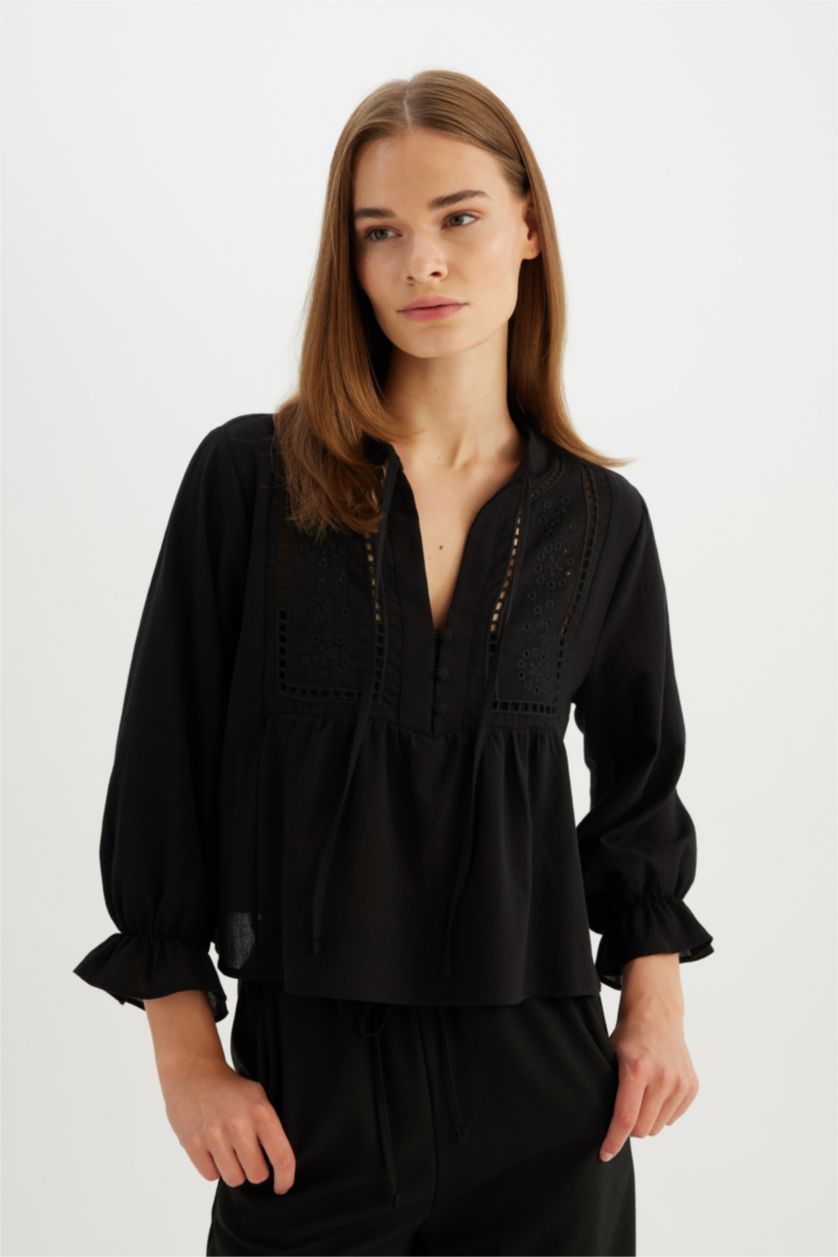 Kadın Siyah Regular Fıt Bisiklet Yaka Brode Uzun Kollu Bluz