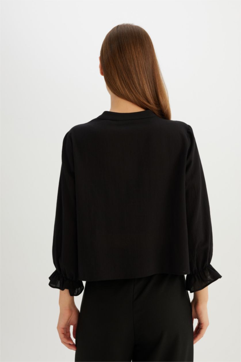 Kadın Siyah Regular Fıt Bisiklet Yaka Brode Uzun Kollu Bluz