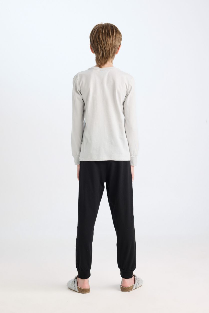 أولادي رمادي فاتح طقم بيجاما اولادي قصة عادية من افاتر ذا لاست ايربندر - قطعتين