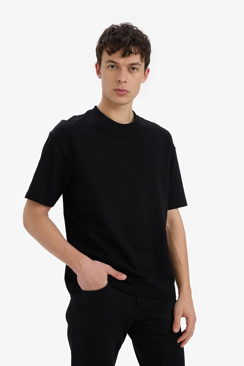Man Black Cotton Relax Fit Crew Neck Basic Black T-Shirt