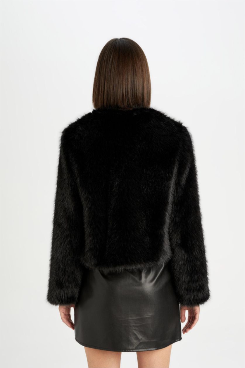 Kadın Siyah Astarlı Cepli Siyah Kısa Suni Kürk Ceket