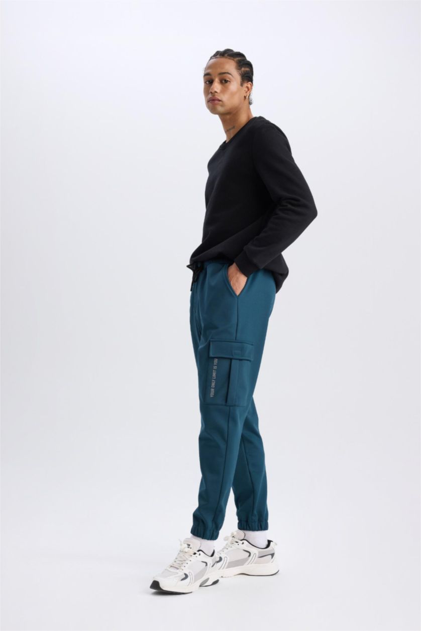 Erkek Petrol Sporcu Jogger Eşofman Altı Standart Fit Üç Cepli Beli Bağcıklı Lastikli Paça