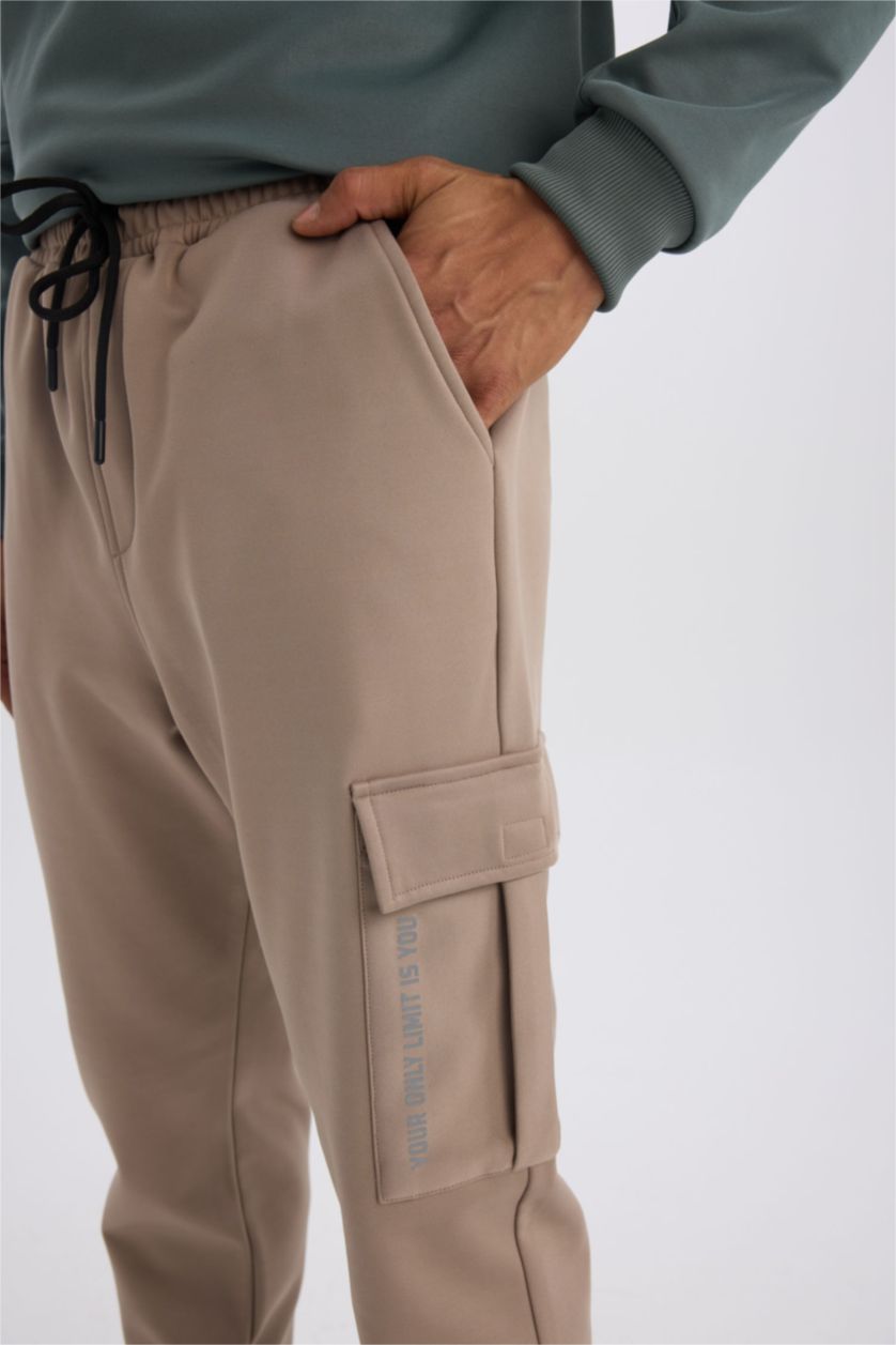 Erkek Vizon Sporcu Jogger Eşofman Altı Standart Fit Üç Cepli Beli Bağcıklı Lastikli Paça