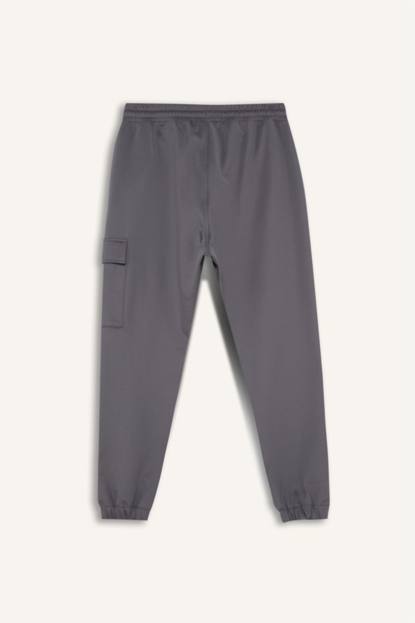 Erkek Gri Sporcu Jogger Eşofman Altı Standart Fit Üç Cepli Beli Bağcıklı Lastikli Paça