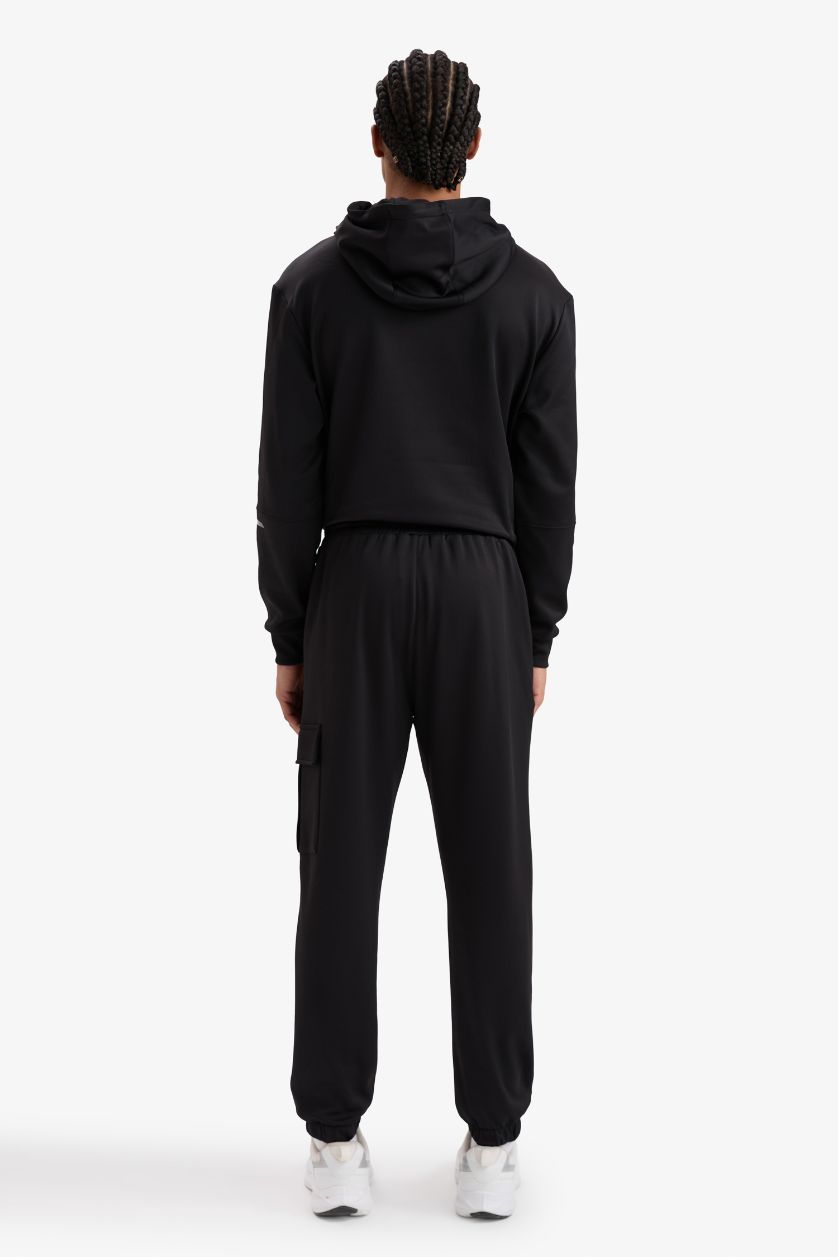 Erkek Siyah Standart Fit Üç Cepli Sporcu Jogger Eşofman Altı