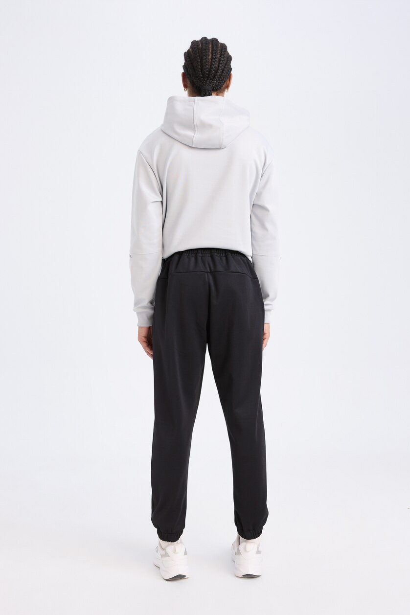 Men Black Standard Fit Jogger