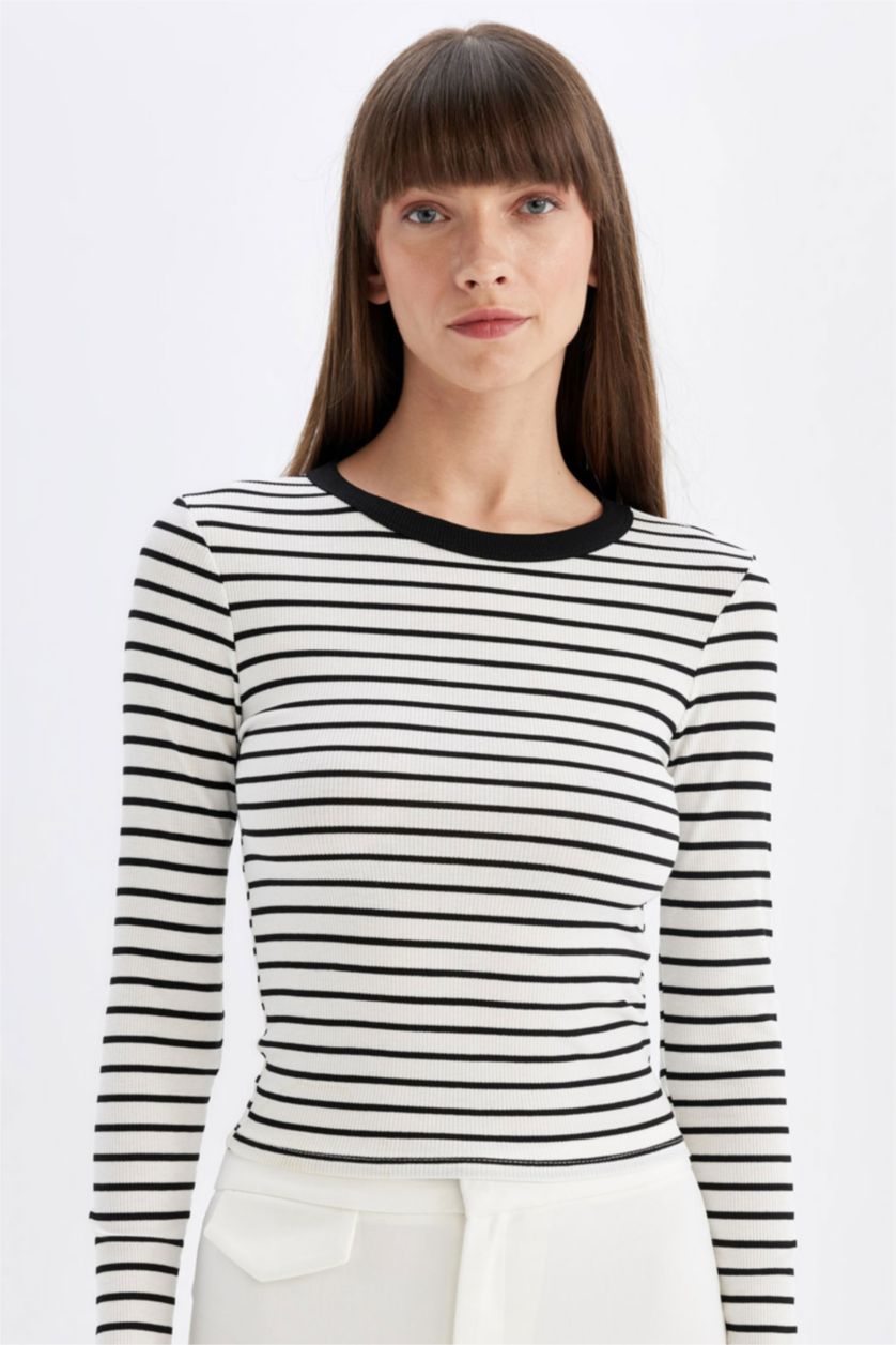 Kadın Siyah Slim Fit Dar Kesim Çizgili Uzun Kollu Tişört